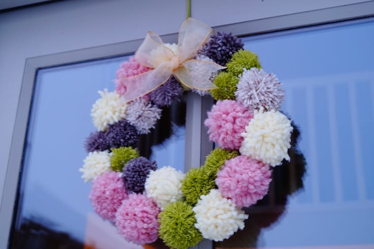 pom pom wreath3